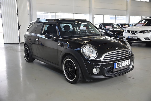 MINI Clubman One 2 of 5