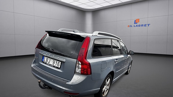 Volvo V50 6 of 12