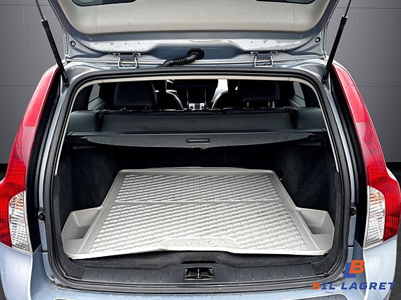 Volvo V50 9 of 12
