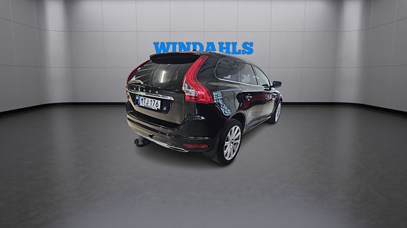 Volvo XC60 4 of 5
