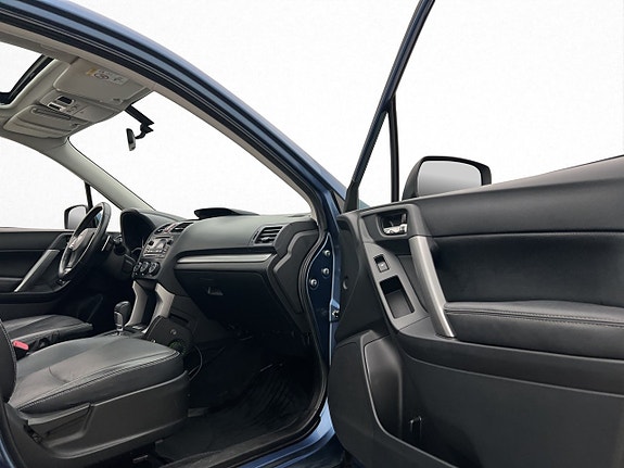 Subaru Forester 16 of 30
