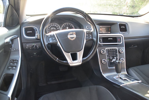 Volvo S60 7 of 21