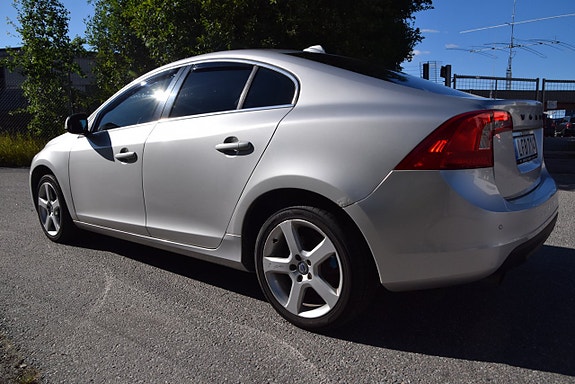 Volvo S60 6 of 21