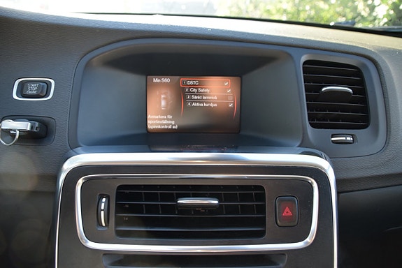 Volvo S60 13 of 21