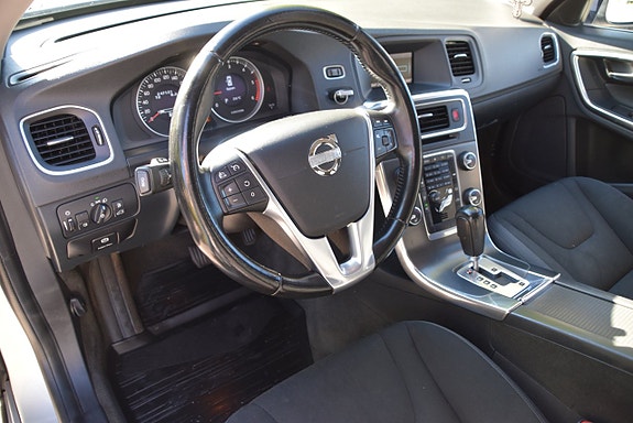 Volvo S60 17 of 21