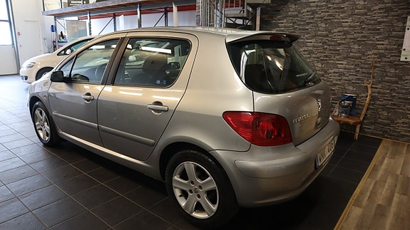 Peugeot 307 3 of 5