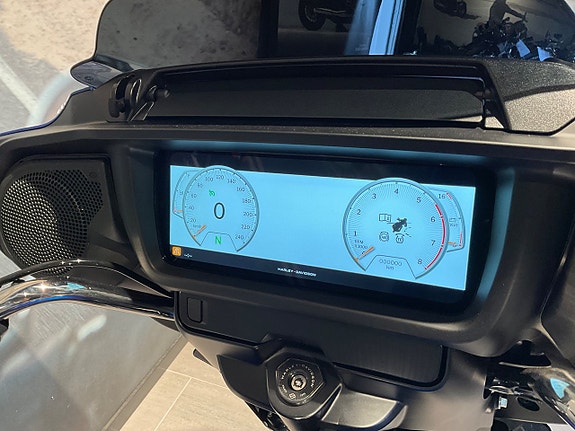 Harley-Davidson Streetglide BLUEBURST 13 of 14
