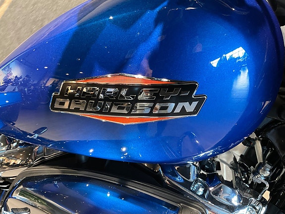 Harley-Davidson Streetglide BLUEBURST 7 of 14