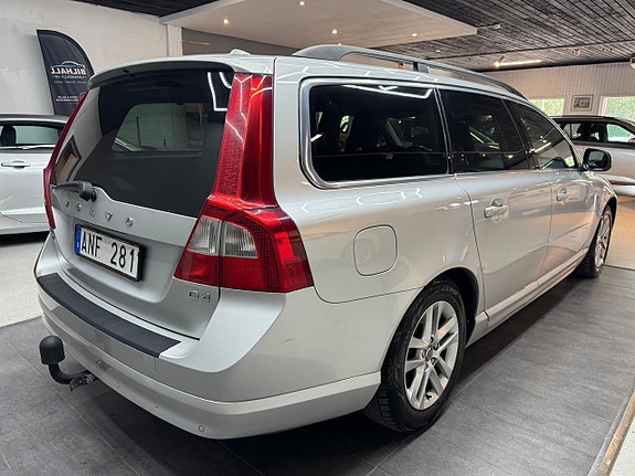 Volvo V70 5 of 5