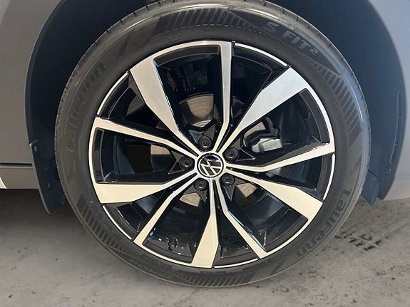Volkswagen Taigo 8 of 9