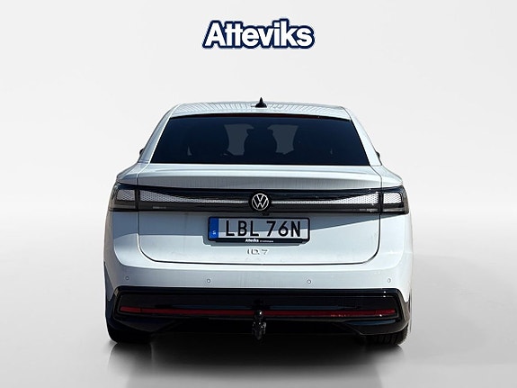 Volkswagen ID.7 4 of 5