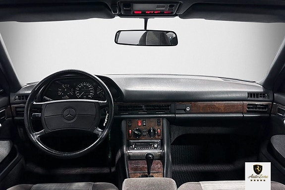 Mercedes-Benz S560 22 of 22