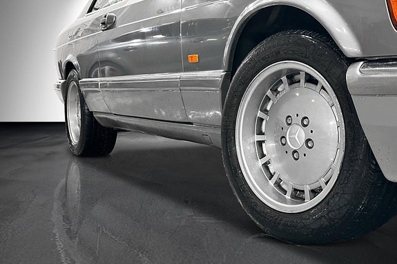 Mercedes-Benz S560 11 of 22