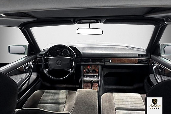 Mercedes-Benz S560 21 of 22