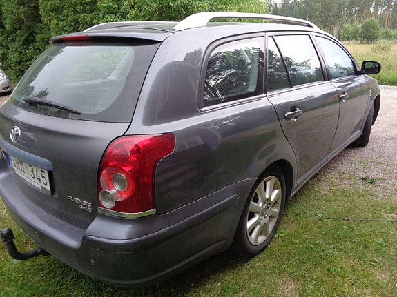 Toyota Avensis 29 of 30