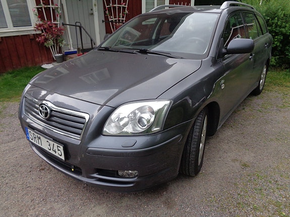 Toyota Avensis 6 of 30