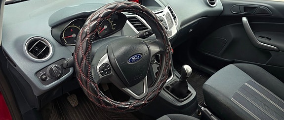 Ford Fiesta 8 of 11