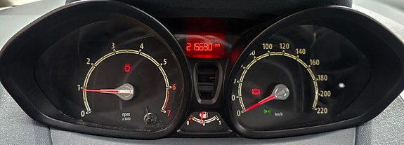 Ford Fiesta 6 of 11