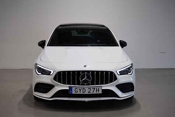 Mercedes-Benz CLA200 3 of 5
