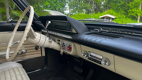 Oldsmobile Cutlass 10 of 16