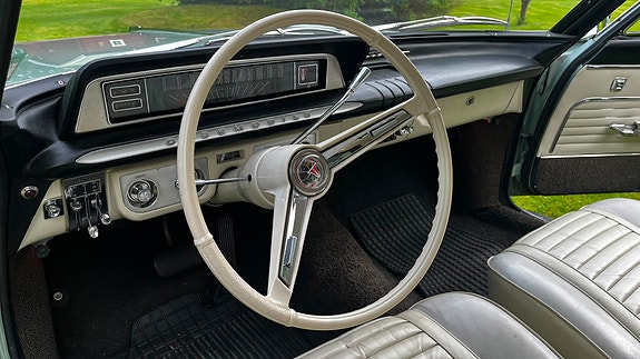 Oldsmobile Cutlass 15 of 16