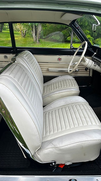 Oldsmobile Cutlass 7 of 16