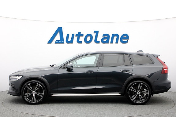 Volvo V60 Cross Country 5 of 5