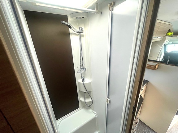 Adria Coral S 670 SL, 11 of 15
