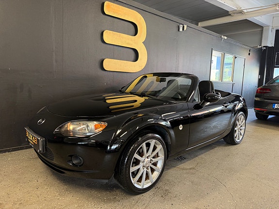 Mazda MX-5 3 of 5