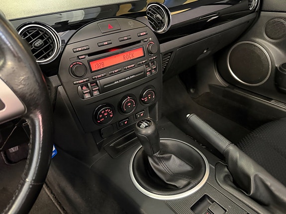 Mazda MX-5 14 of 16