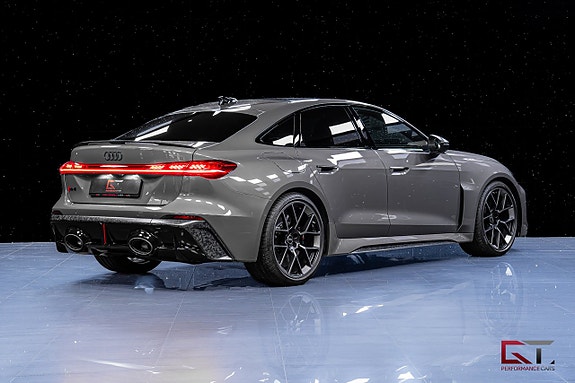 Audi RS5 12 of 27
