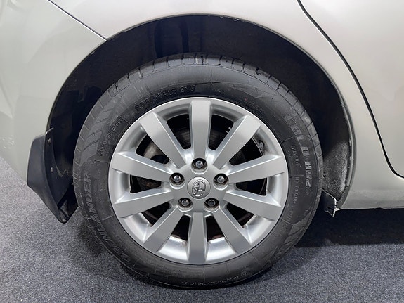 Toyota Auris 22 of 23