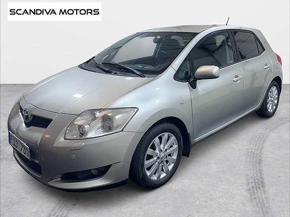 Toyota Auris 5 of 23