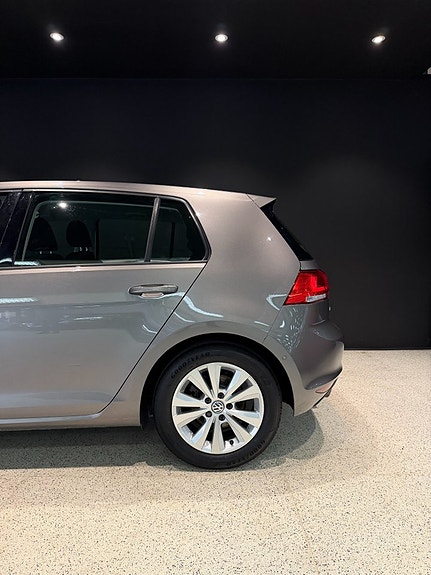 Volkswagen Golf I 4 of 13