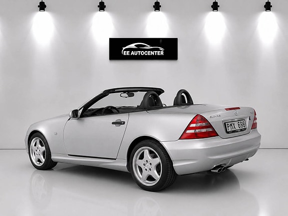 Mercedes-Benz SLK250 d 3 of 5