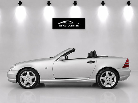 Mercedes-Benz SLK250 d 2 of 5