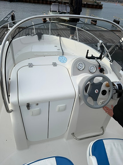 Örnvik 525 Flamingo med Mercury 75 hk – 2007 – Mycket fint skick 3 of 4