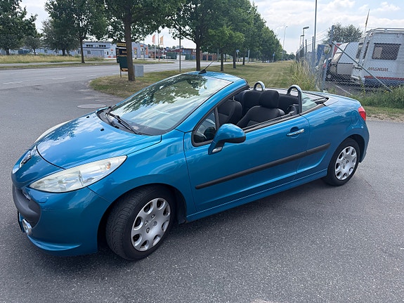 Peugeot 207 CC 2 of 5