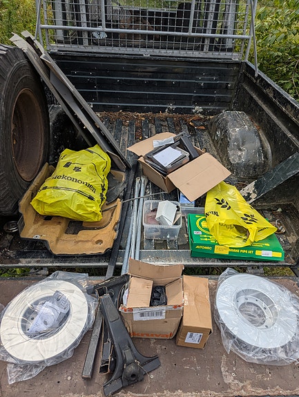 Land Rover Defender 130 4 of 29