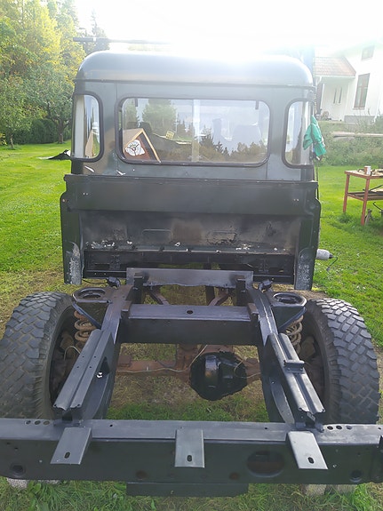 Land Rover Defender 130 10 of 29