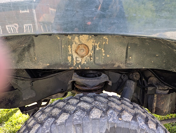 Land Rover Defender 130 16 of 29