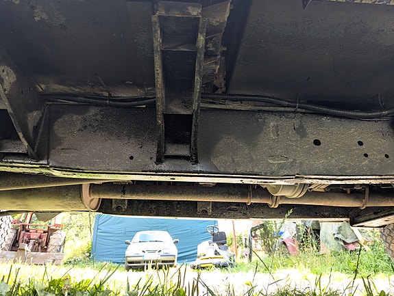 Land Rover Defender 130 17 of 29