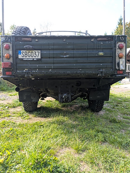 Land Rover Defender 130 28 of 29