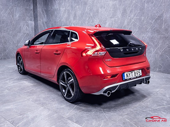 Volvo V40 5 of 28