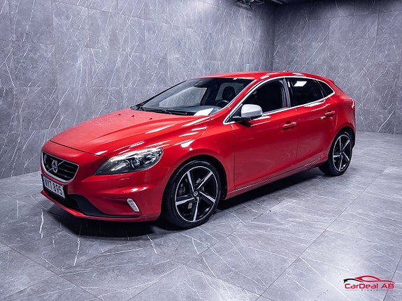 Volvo V40 3 of 28