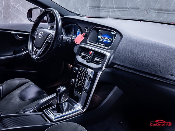 Volvo V40 13 of 28