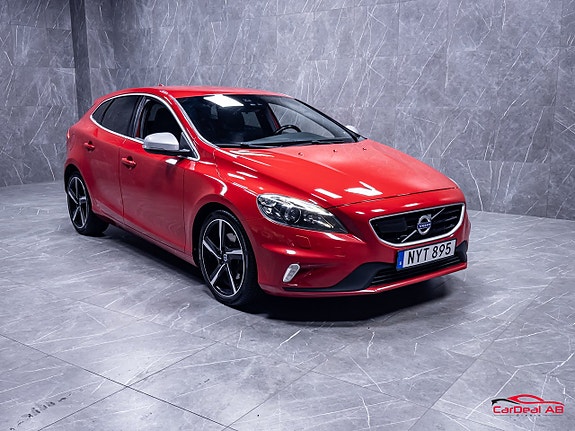 Volvo V40 9 of 28
