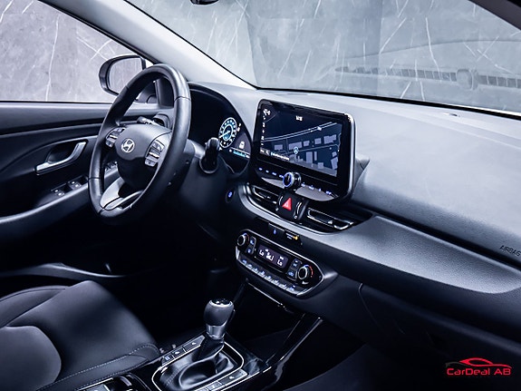Hyundai i30 13 of 27