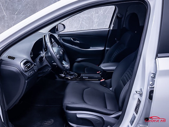 Hyundai i30 10 of 27