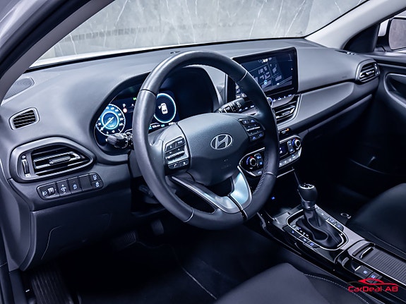 Hyundai i30 12 of 27
